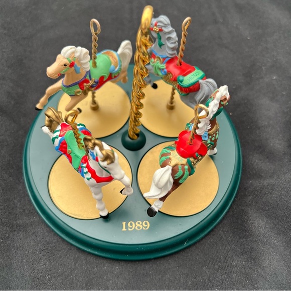 Hallmark Ornament 1989 Carousel Display Horses 1st 2nd 3rd 4th Stand Christmas - Picture 10 of 16